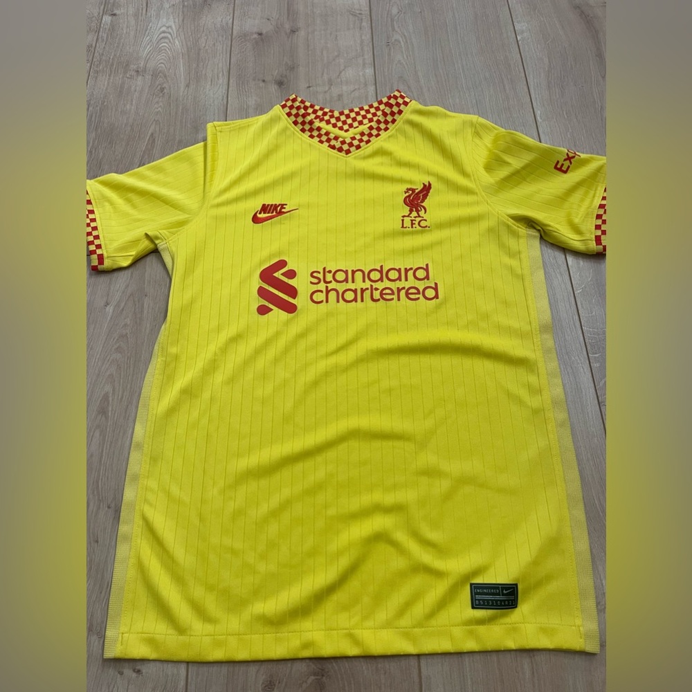 Nike Yellow Liverpool 2021/22 Third Breathe Stadium Jersey